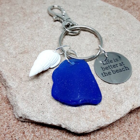 Blue seaglass keychain - Picture 3 of 3